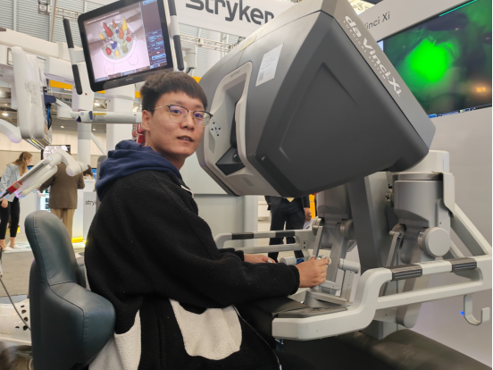 https://news.xjtu.edu.cn/__local/0/DD/6D/CA92C454CBA8E7AF80F129EF697_463B854D_DFA72.png